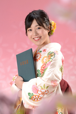 ５