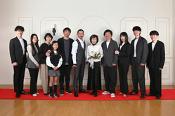 025_yi_web